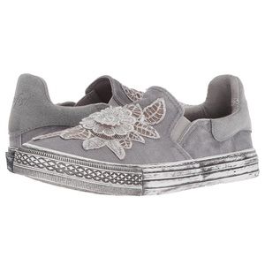 NIB Blowfish size 8🌺💐🌸